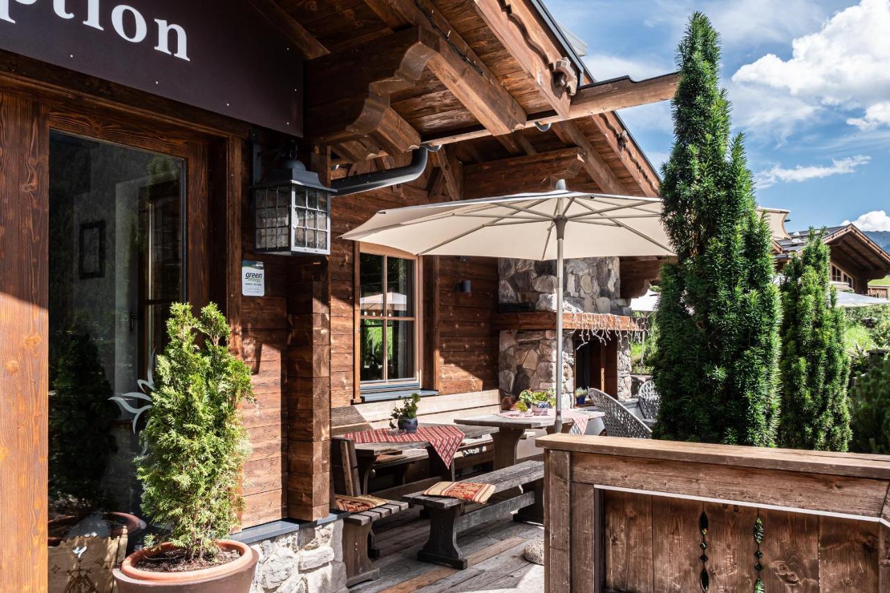 Hotel & Chalets Edelweiss Madonna  Eksteriør bilde